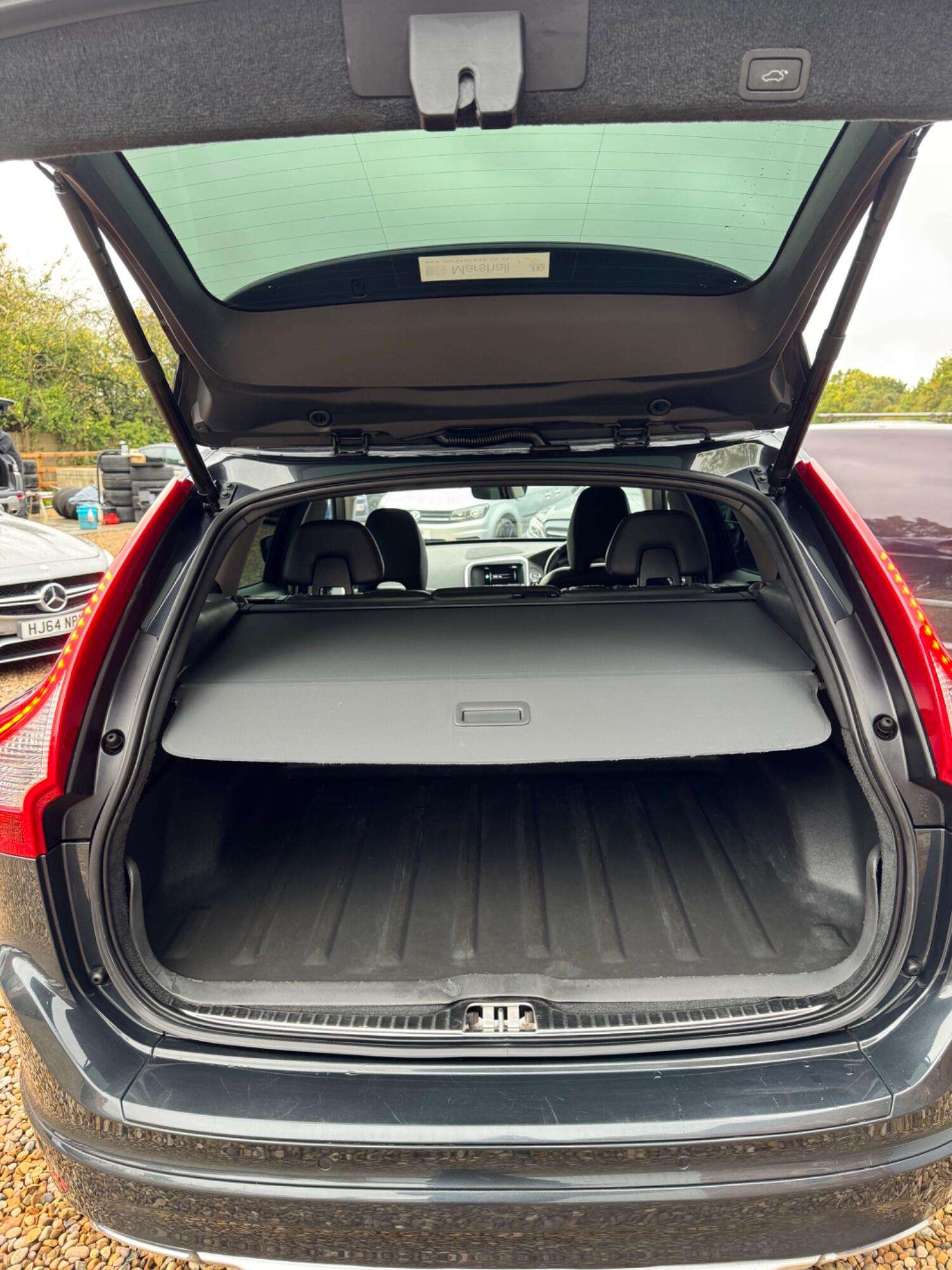 2015 VOLVO XC60 2015 VOLVO XC60