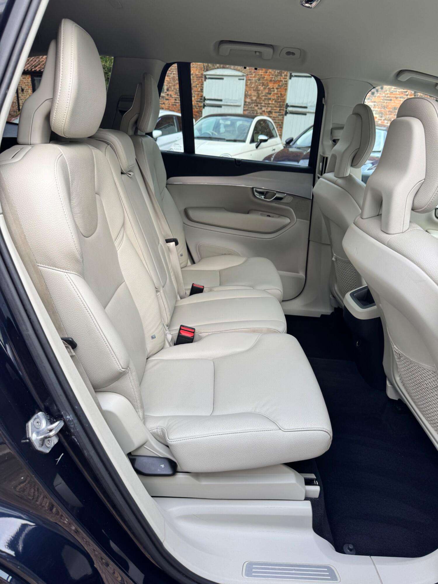 2016 VOLVO XC90 2016 VOLVO XC90