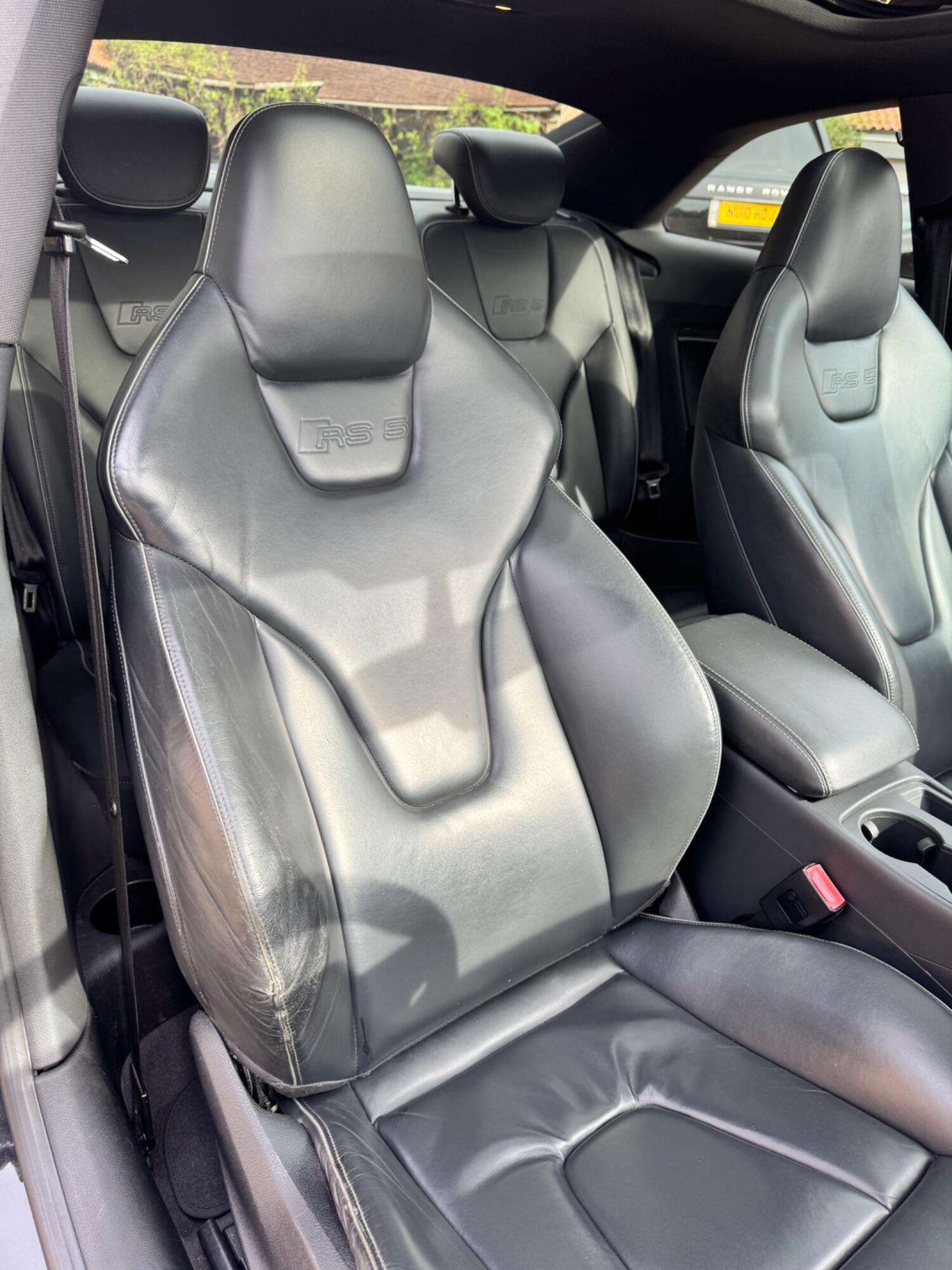 2010 AUDI RS5 2010 AUDI RS5