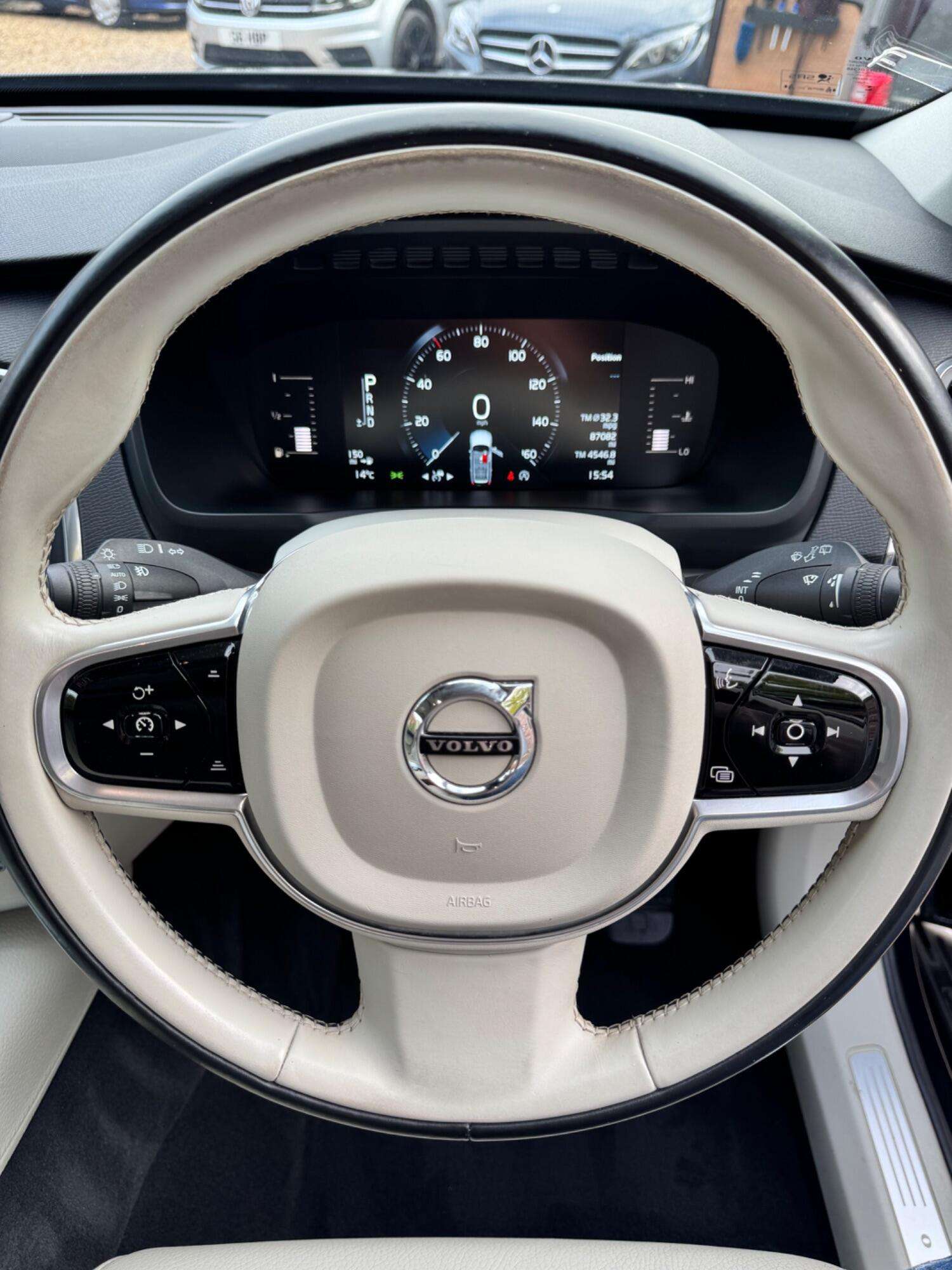 2016 VOLVO XC90 2016 VOLVO XC90