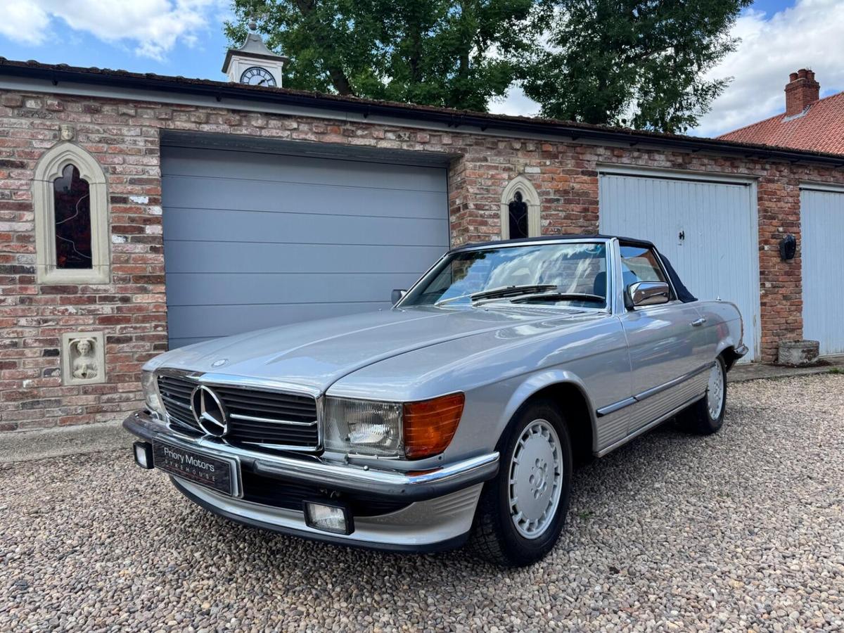 Check out this Mercedes-benz 280 1985 Petrol Automatic