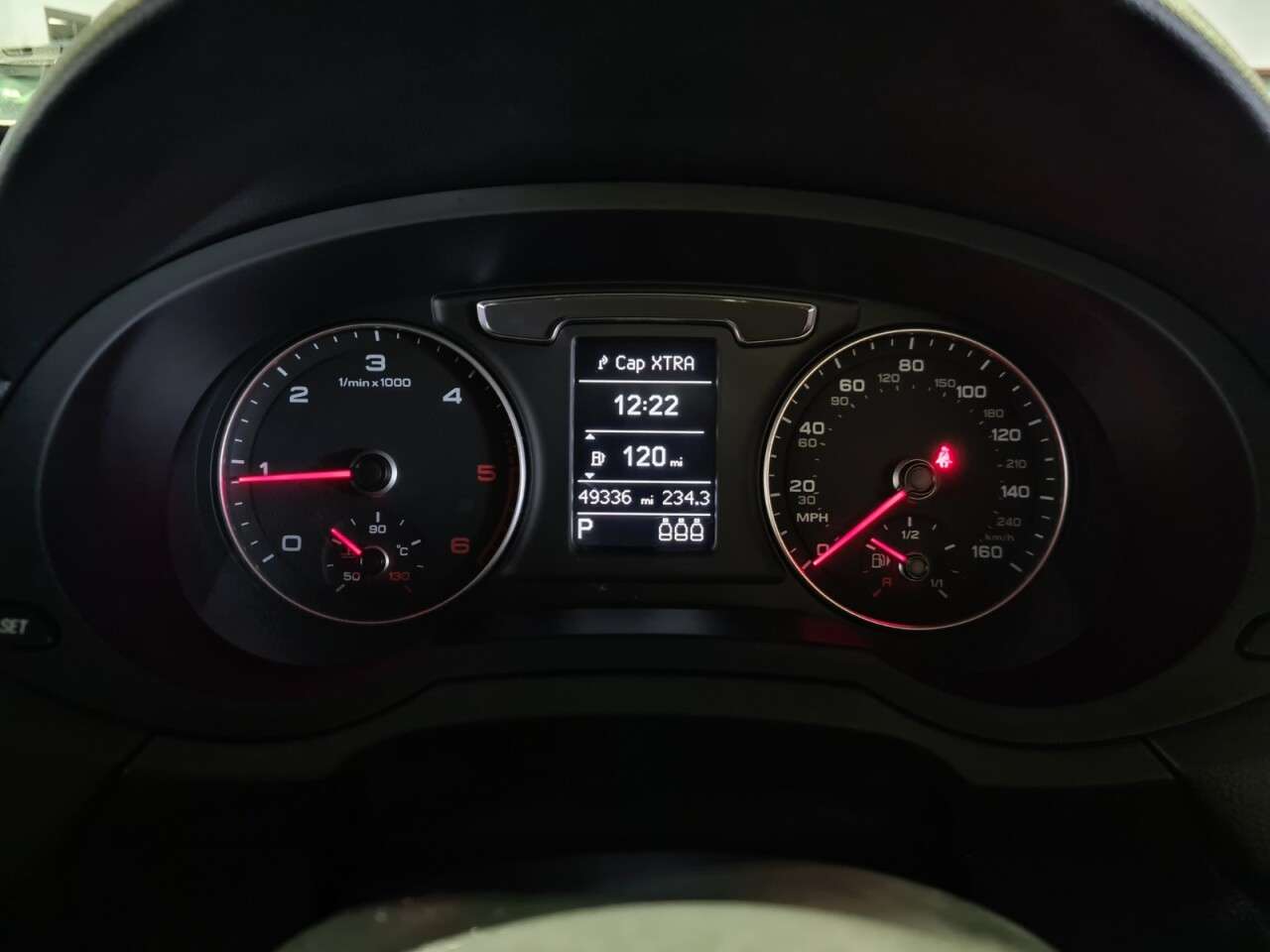 2015 AUDI Q3 2015 AUDI Q3