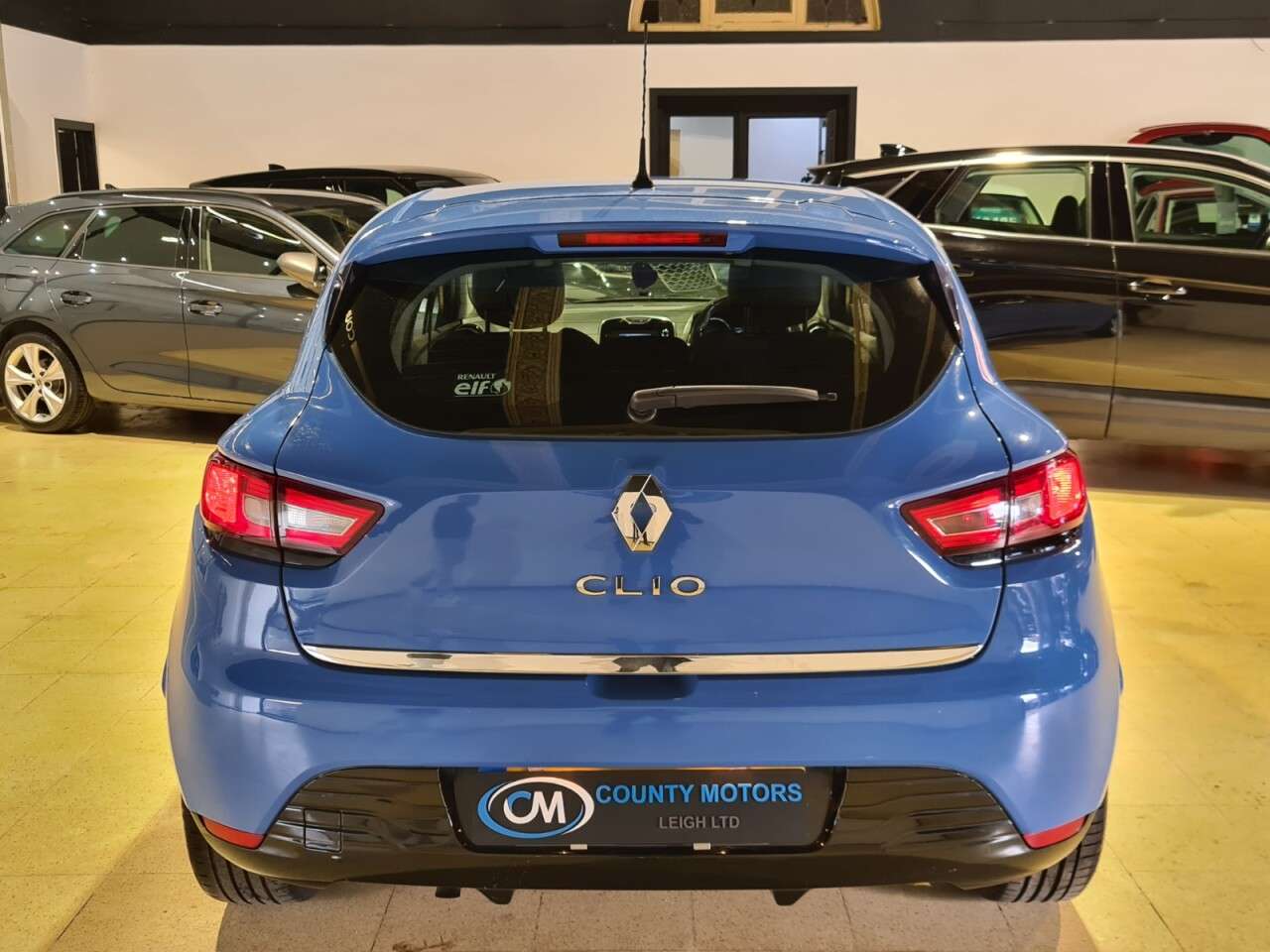 2015 RENAULT CLIO 2015 RENAULT CLIO