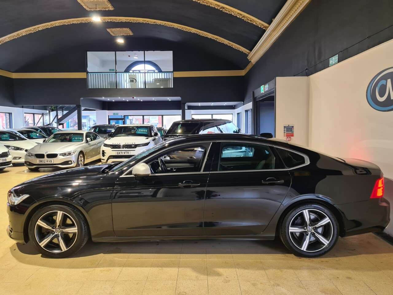 2019 VOLVO S90 2019 VOLVO S90