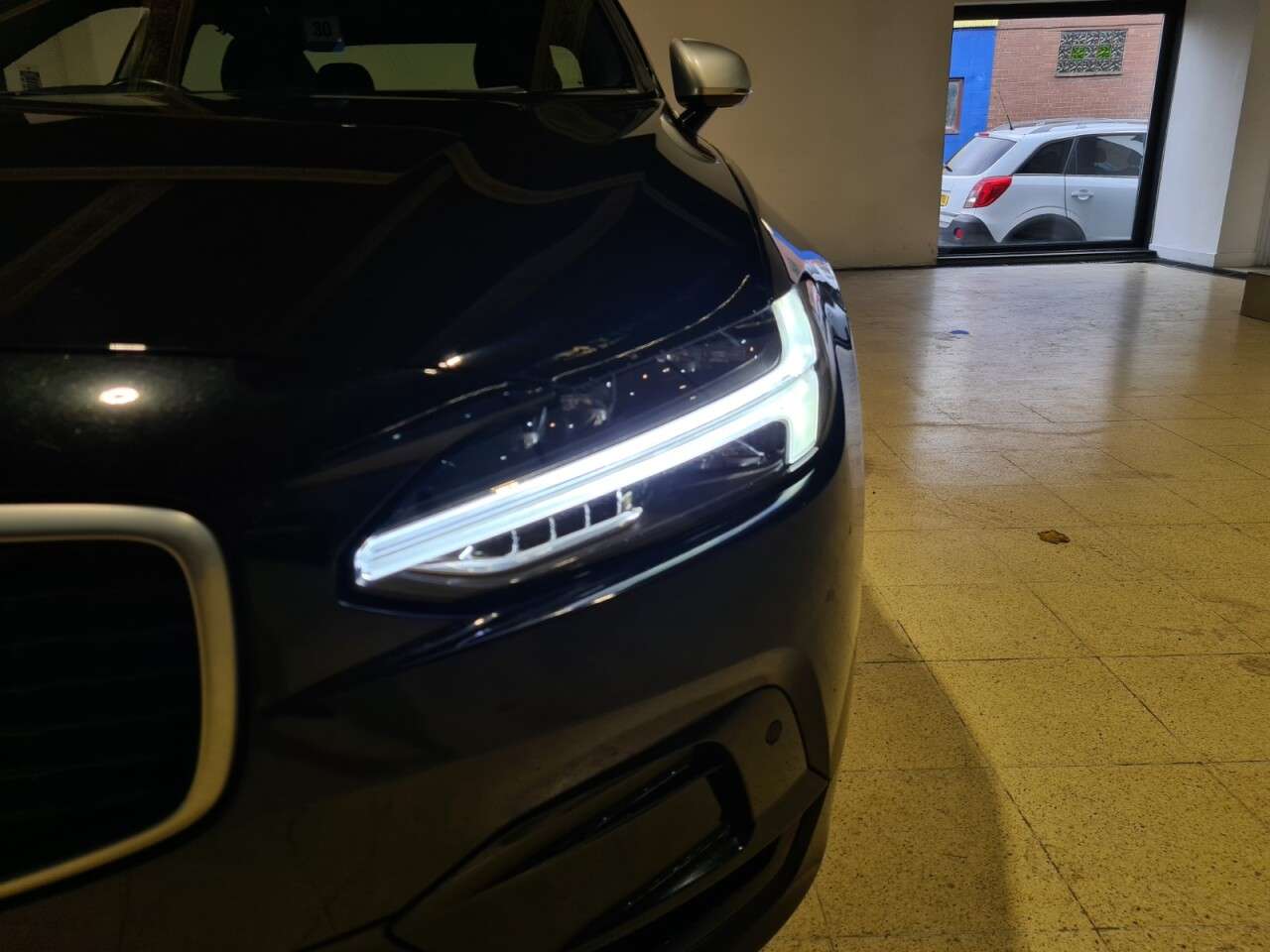 2019 VOLVO S90 2019 VOLVO S90