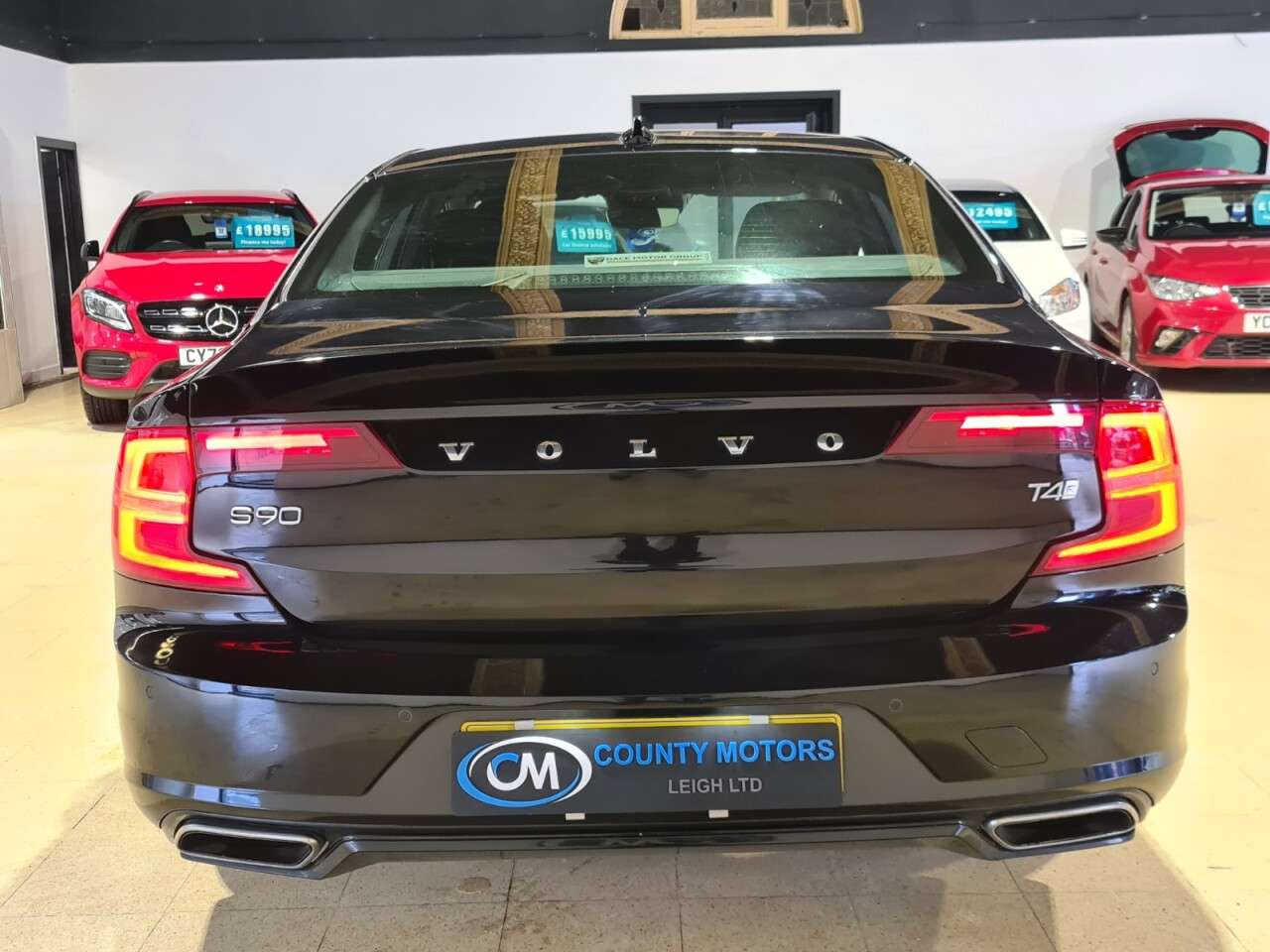 2019 VOLVO S90 2019 VOLVO S90