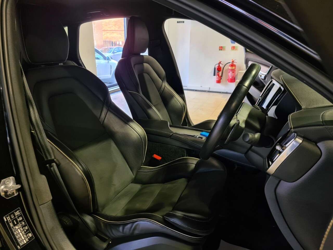 2019 VOLVO S90 2019 VOLVO S90