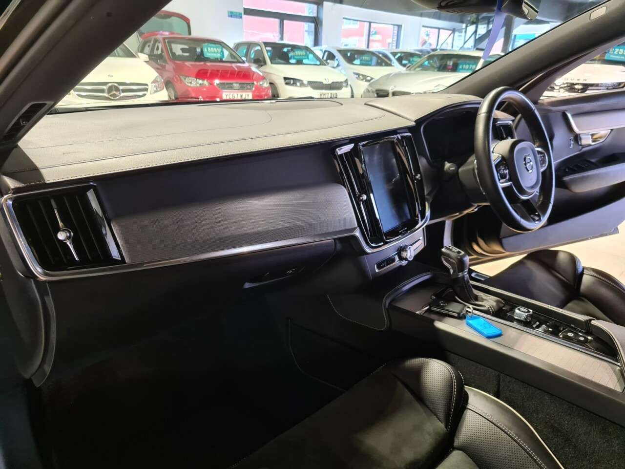 2019 VOLVO S90 2019 VOLVO S90