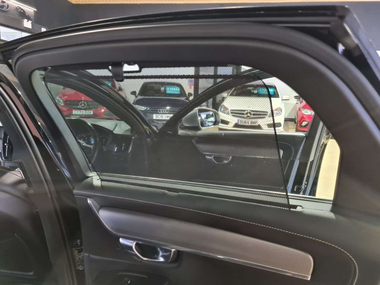 2019 VOLVO S90 2019 VOLVO S90