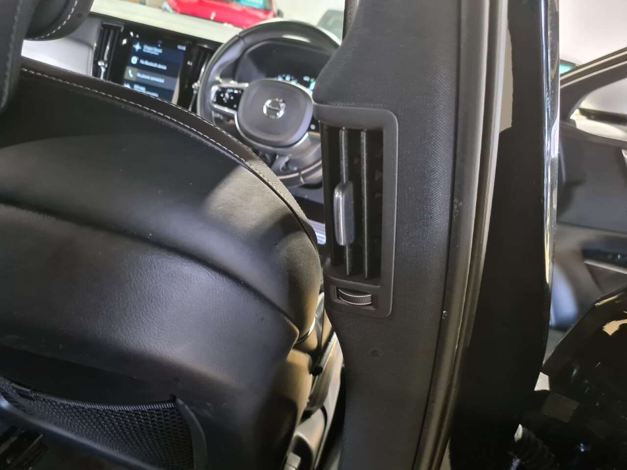 2019 VOLVO S90 2019 VOLVO S90