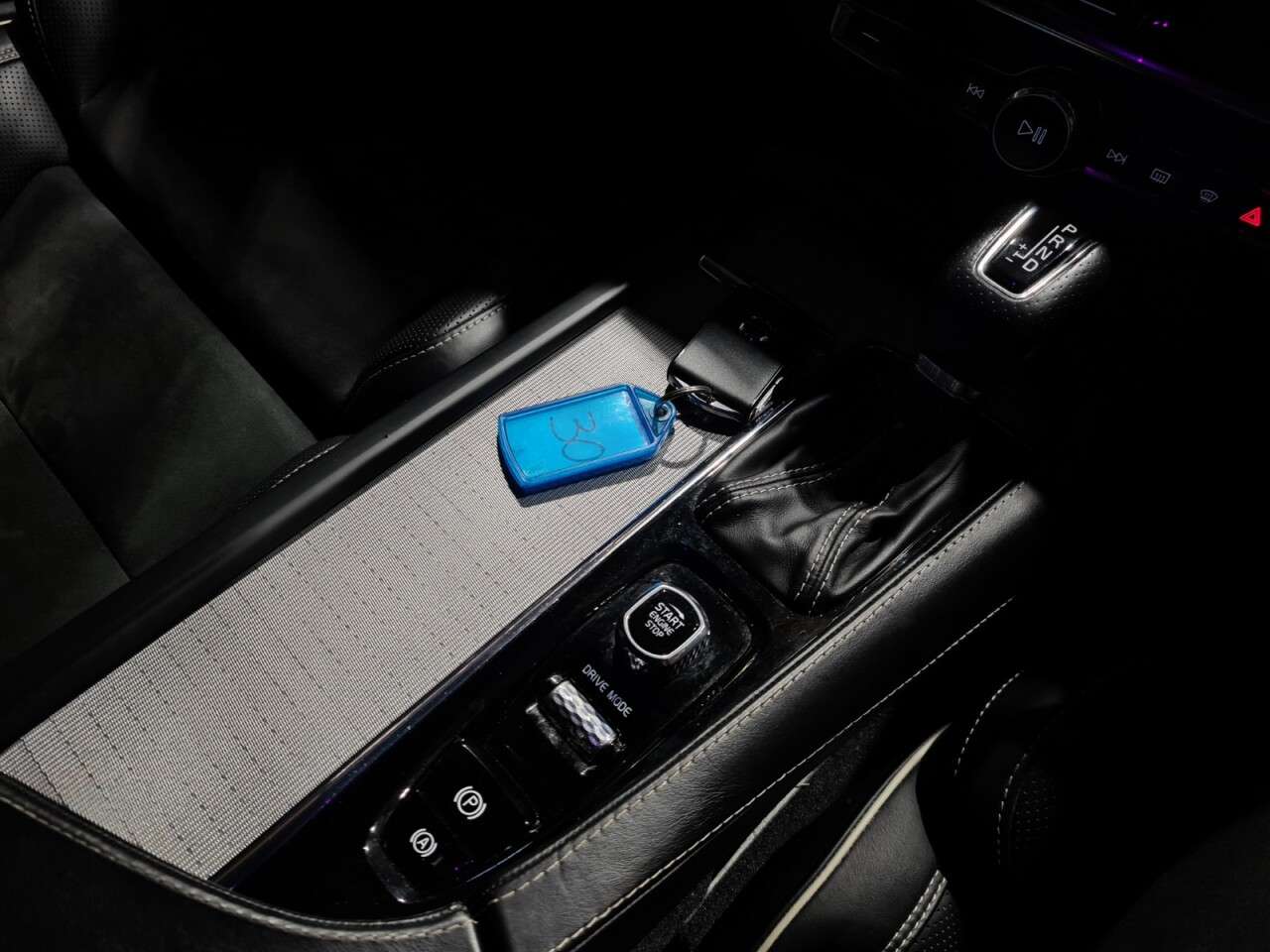 2019 VOLVO S90 2019 VOLVO S90