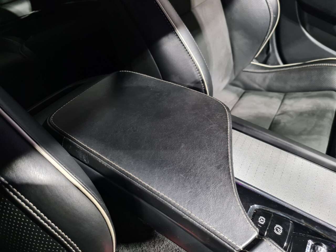 2019 VOLVO S90 2019 VOLVO S90