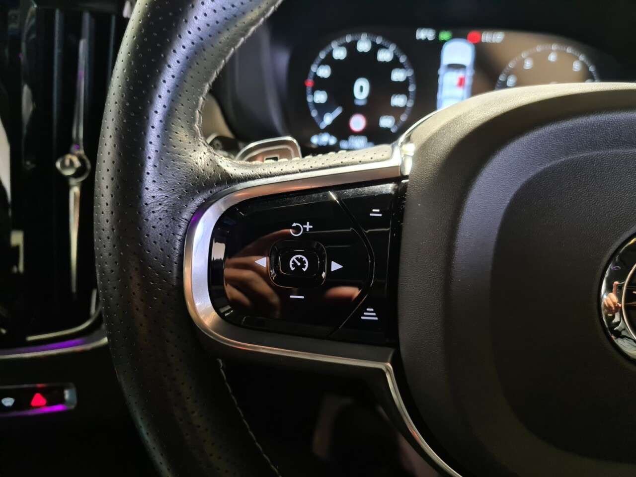 2019 VOLVO S90 2019 VOLVO S90