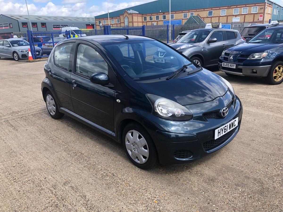 Check out this Toyota Aygo 2011 Petrol Manual