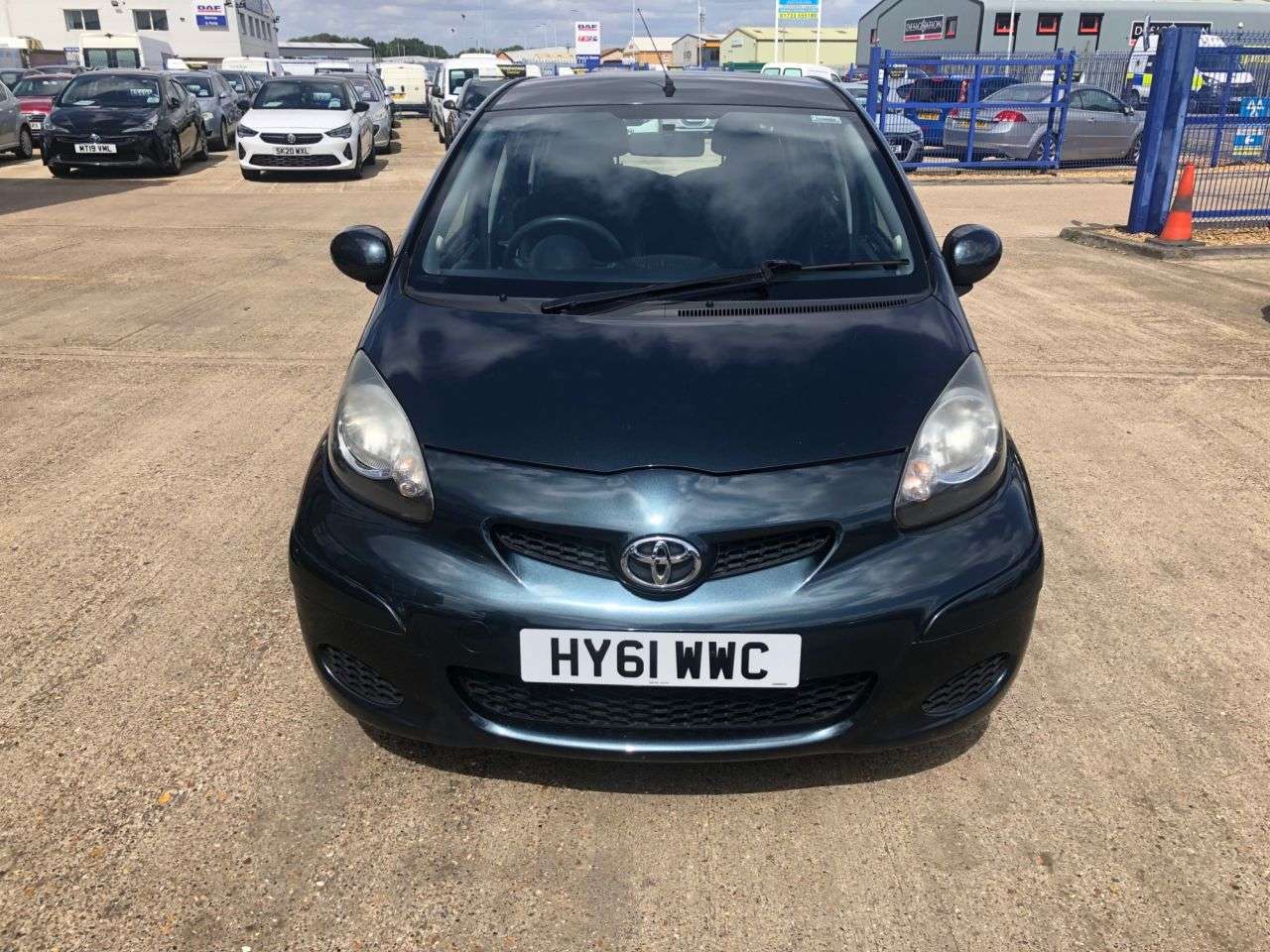 2011 TOYOTA AYGO 2011 TOYOTA AYGO