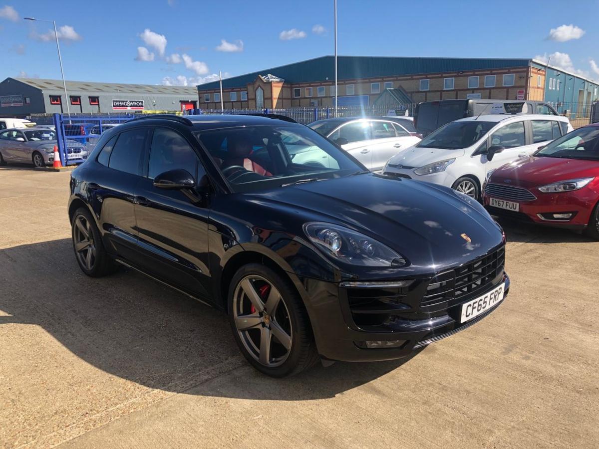 Check out this Porsche Macan 2015 Petrol Manual