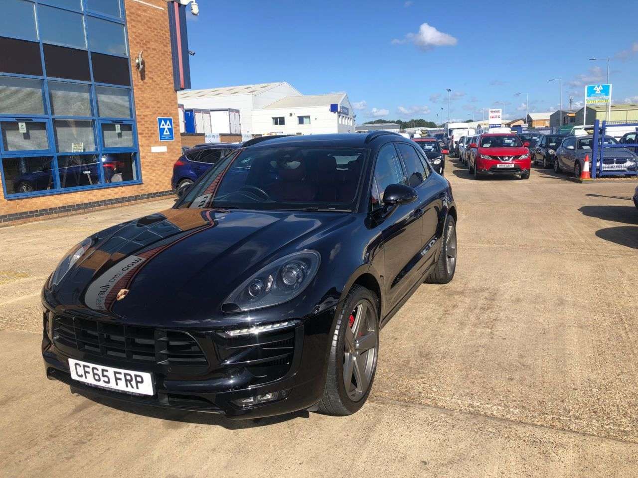 2015 PORSCHE MACAN 2015 PORSCHE MACAN