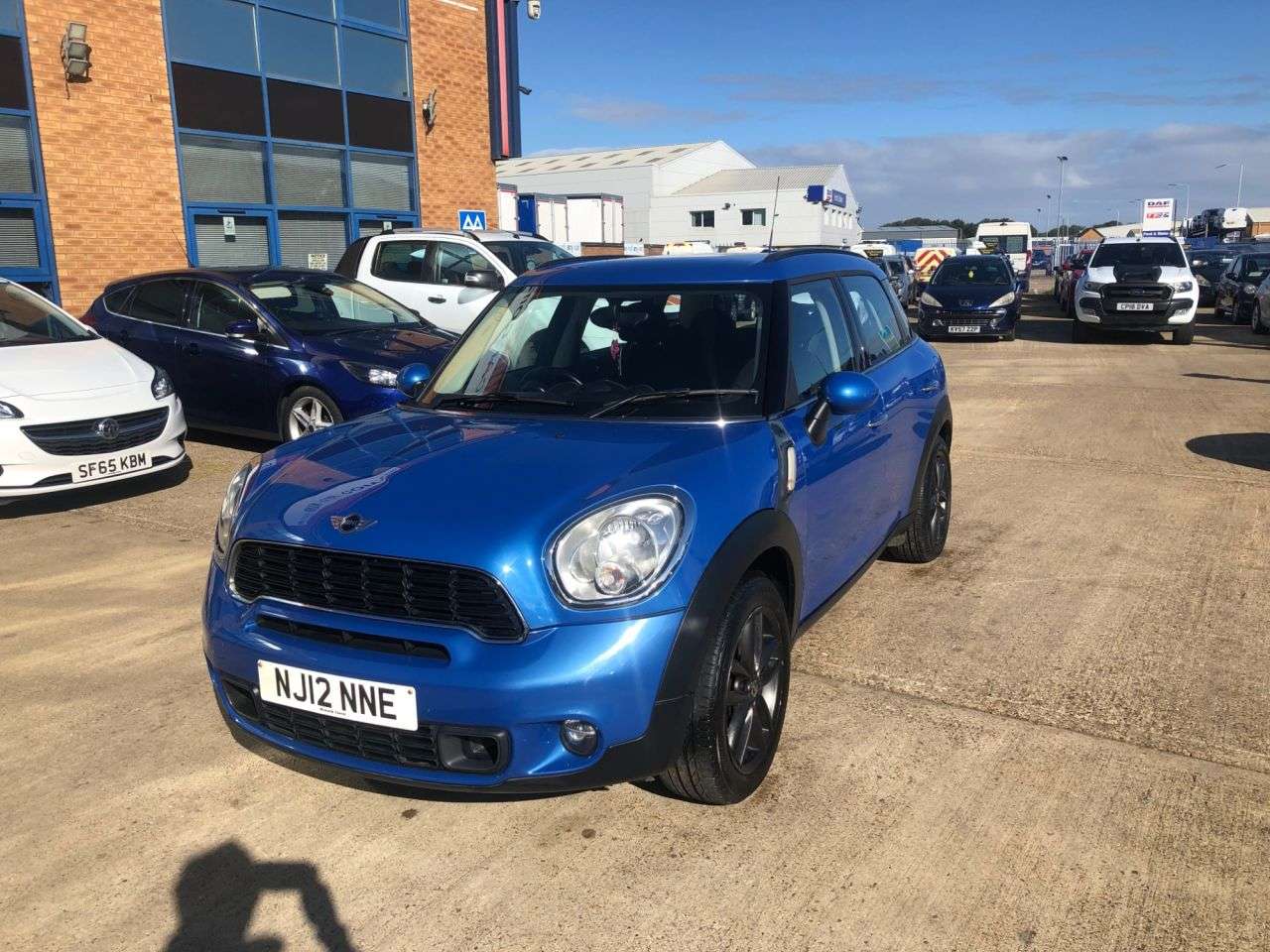 2012 MINI COUNTRYMAN 2012 MINI COUNTRYMAN