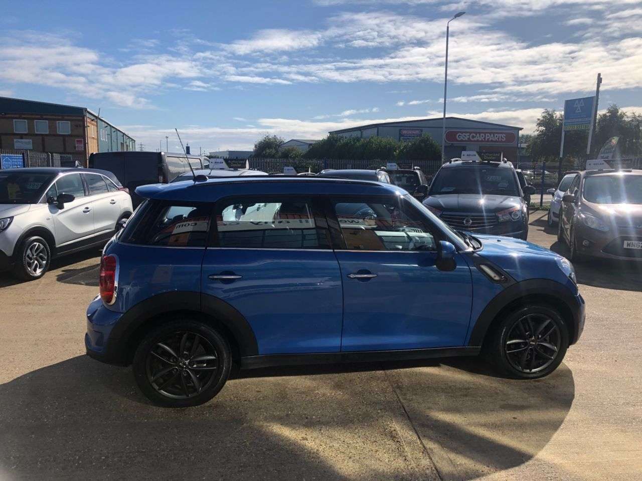 2012 MINI COUNTRYMAN 2012 MINI COUNTRYMAN