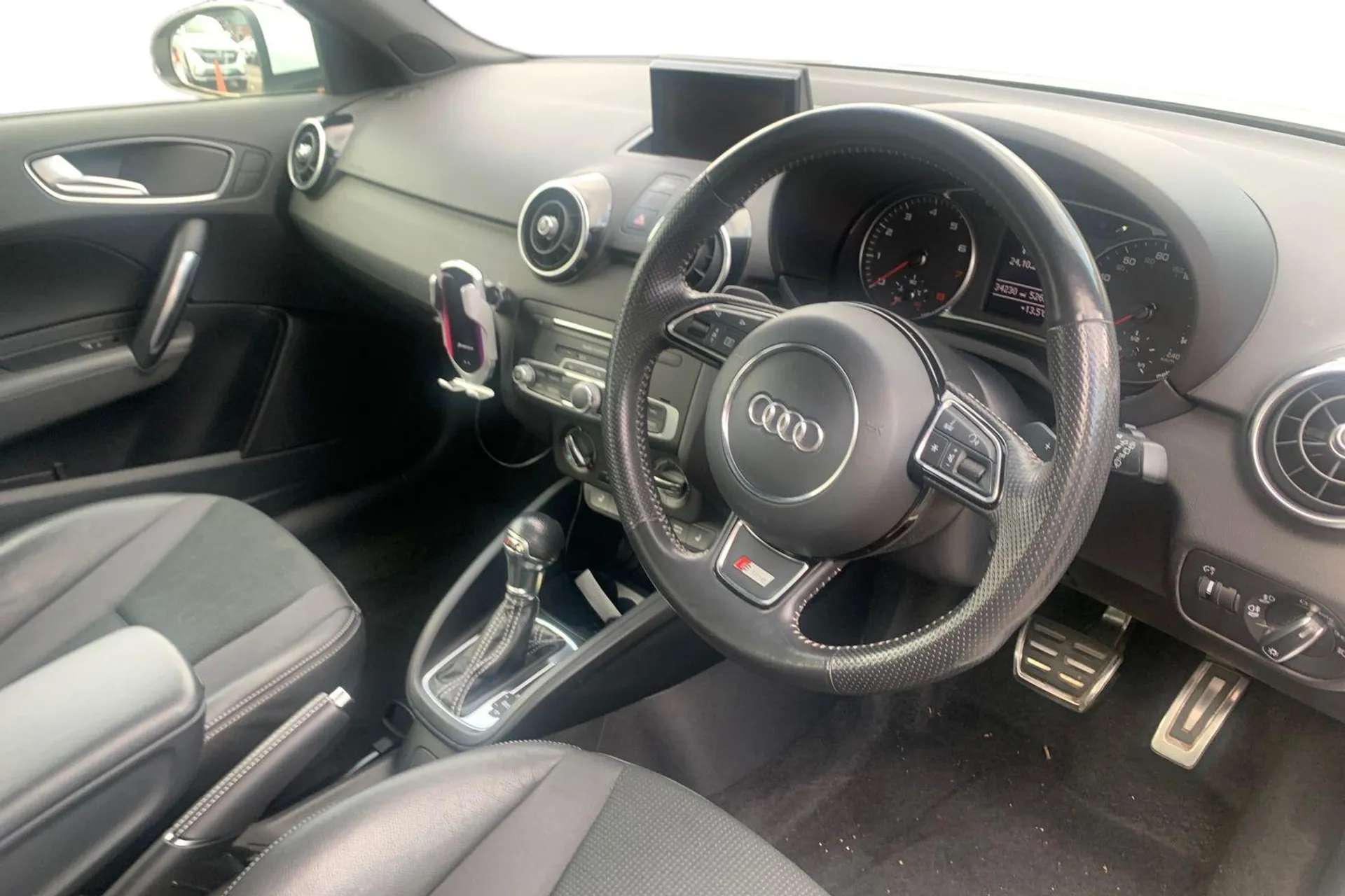 2017 AUDI A1 2017 AUDI A1