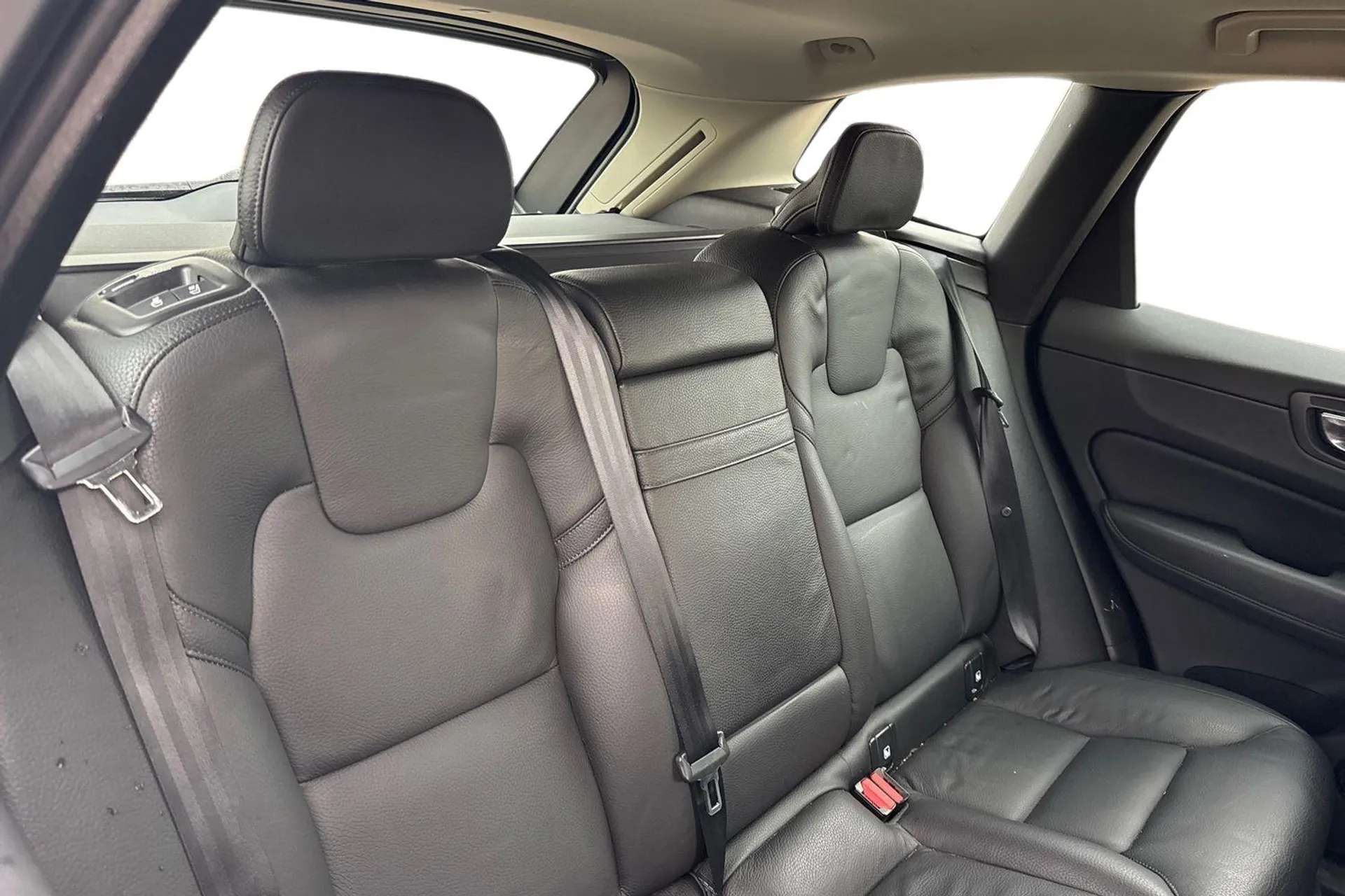 2019 VOLVO XC60 2019 VOLVO XC60