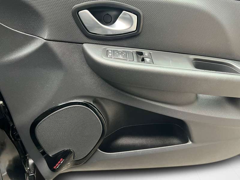 2018 RENAULT CLIO 2018 RENAULT CLIO