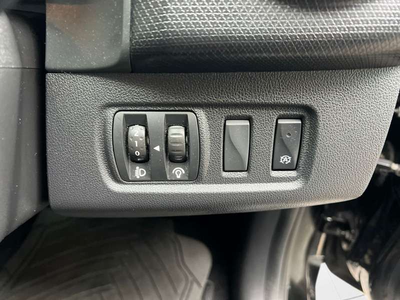 2018 RENAULT CLIO 2018 RENAULT CLIO