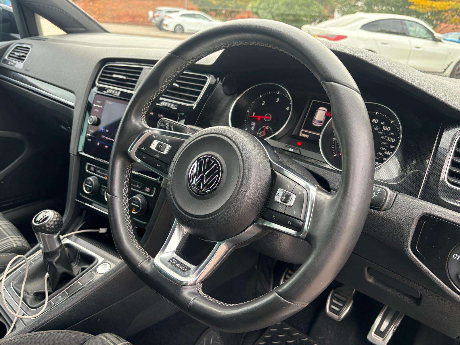 2015 VOLKSWAGEN GOLF 2015 VOLKSWAGEN GOLF