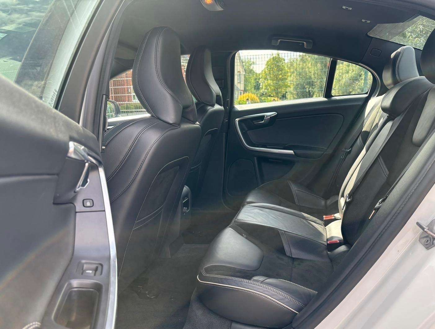 2017 VOLVO S60 2017 VOLVO S60