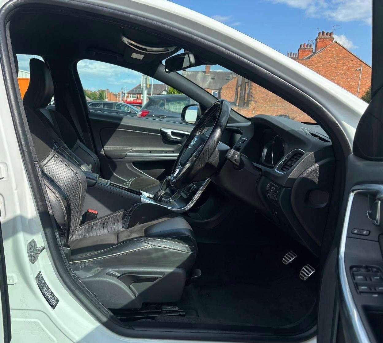 2017 VOLVO S60 2017 VOLVO S60