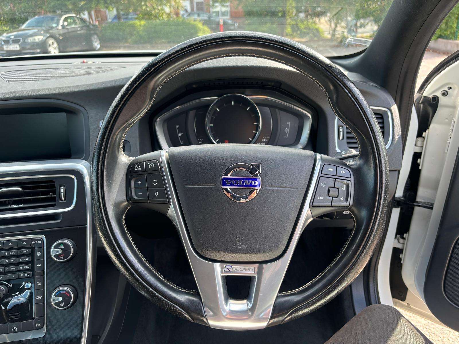 2017 VOLVO S60 2017 VOLVO S60