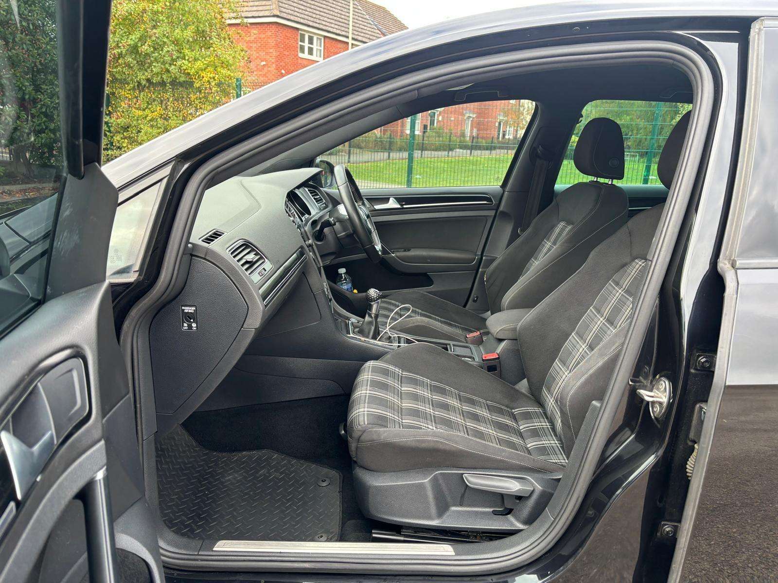 2015 VOLKSWAGEN GOLF 2015 VOLKSWAGEN GOLF