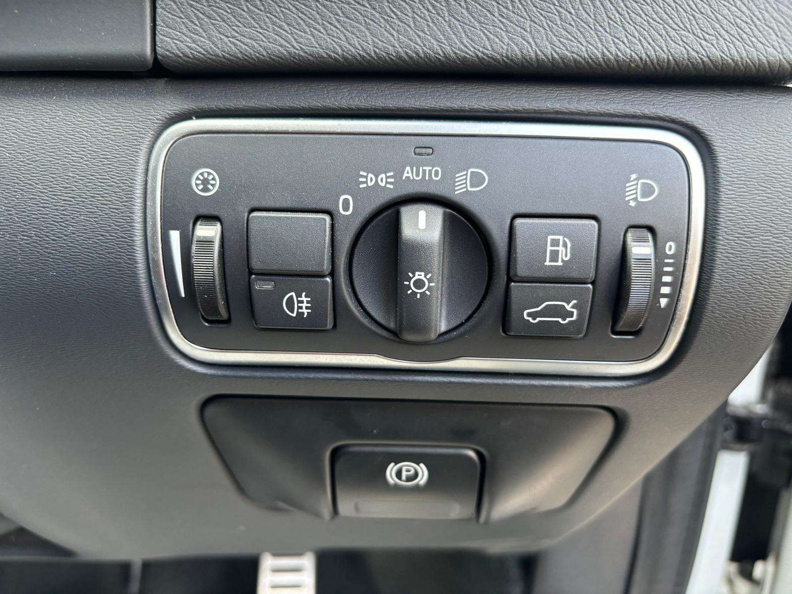 2017 VOLVO S60 2017 VOLVO S60