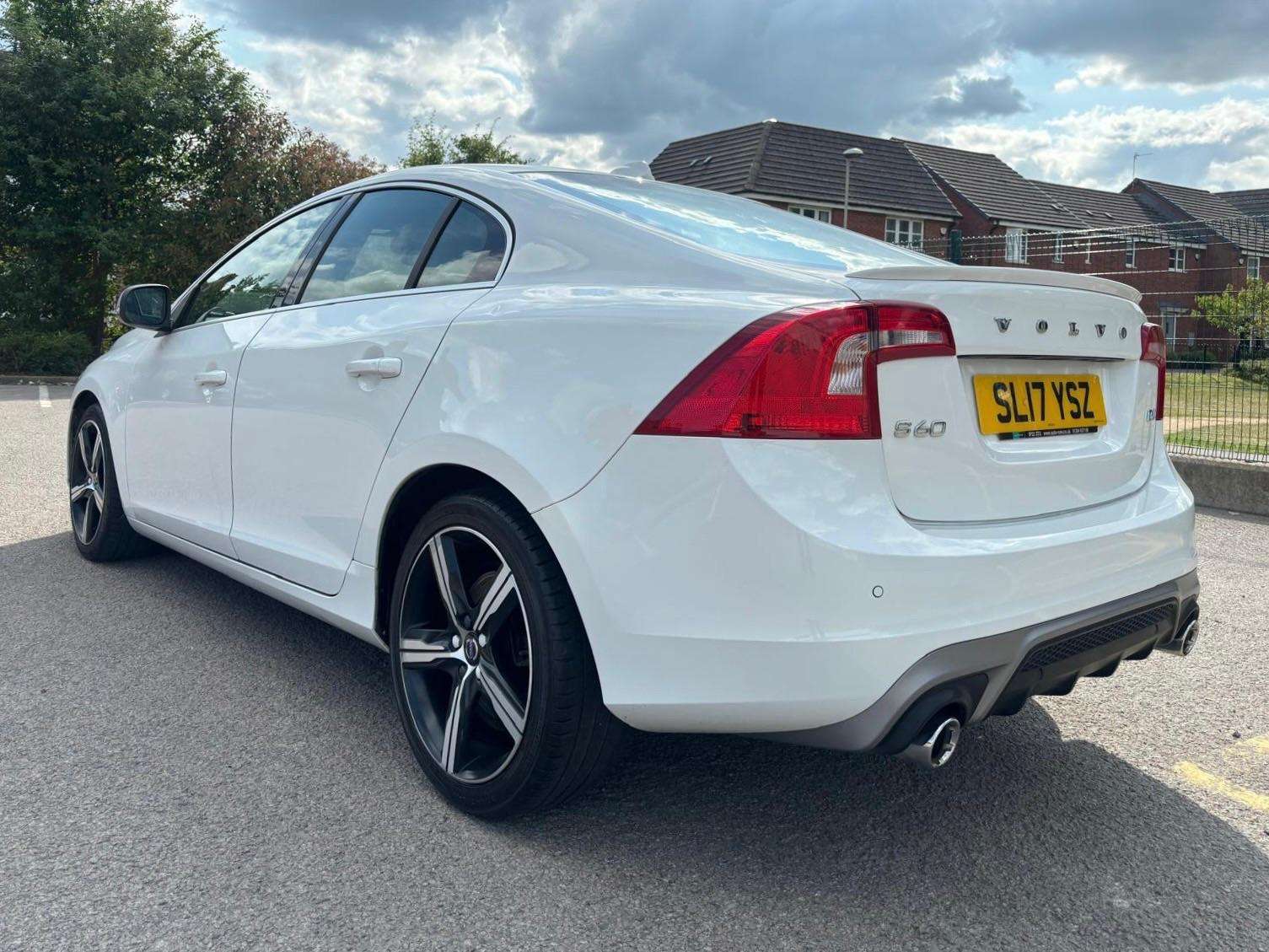 2017 VOLVO S60 2017 VOLVO S60