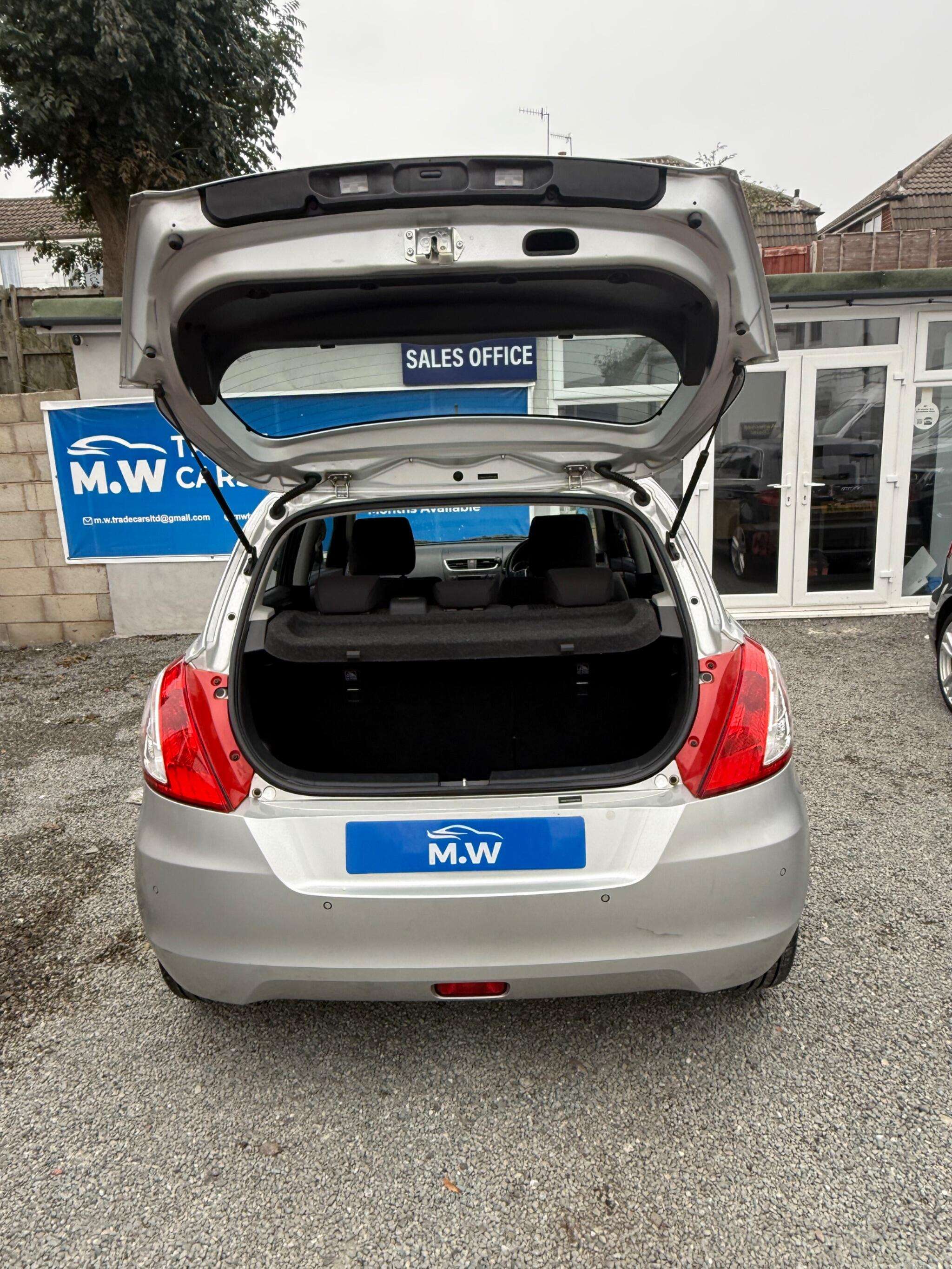 2013 SUZUKI SWIFT 2013 SUZUKI SWIFT