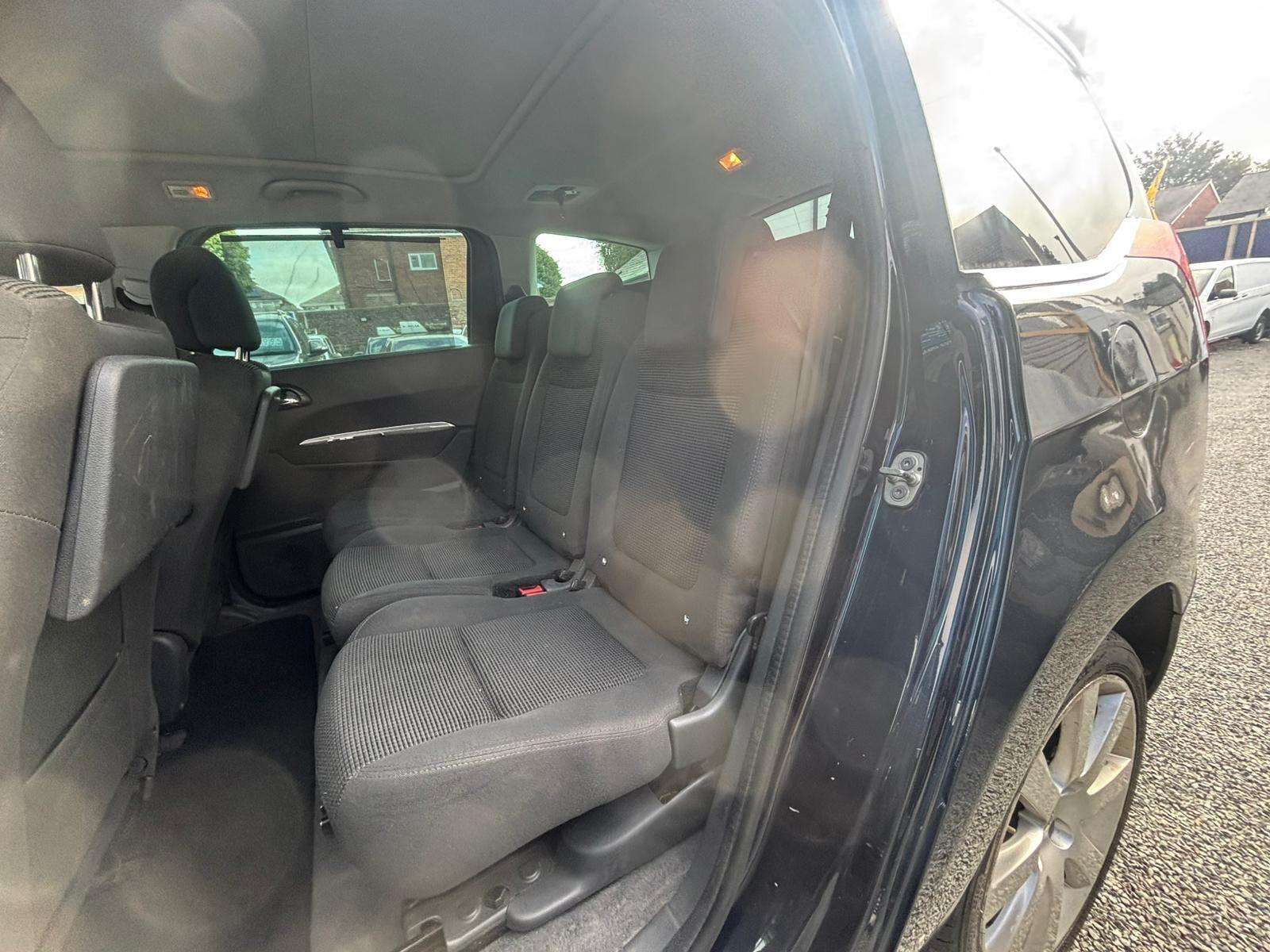 2013 PEUGEOT 5008 2013 PEUGEOT 5008