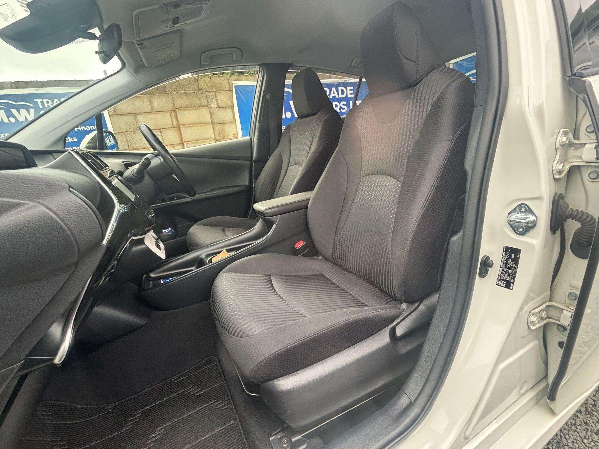 2018 TOYOTA PRIUS 2018 TOYOTA PRIUS