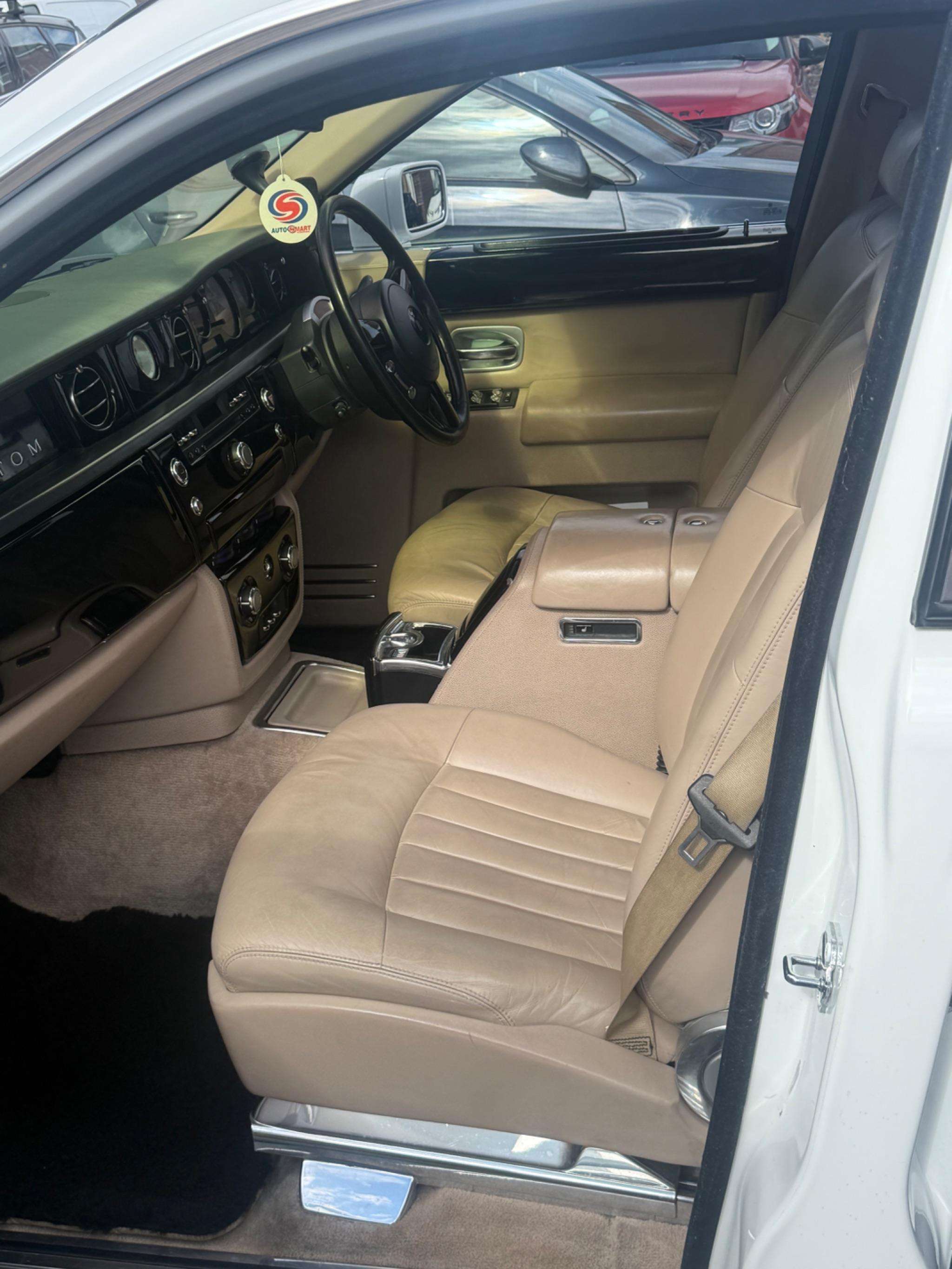 null ROLLS-ROYCE PHANTOM null ROLLS-ROYCE PHANTOM