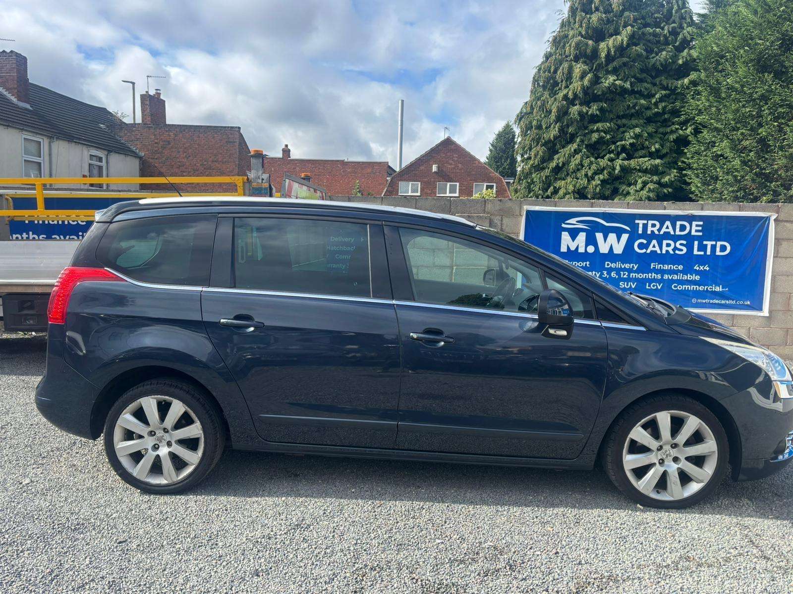 2013 PEUGEOT 5008 2013 PEUGEOT 5008