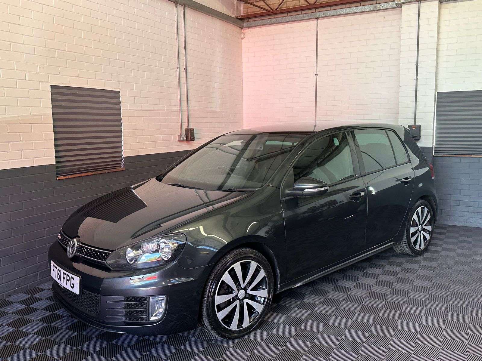2011 VOLKSWAGEN GOLF 2011 VOLKSWAGEN GOLF