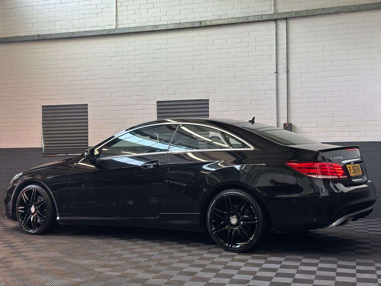 2016 MERCEDES-BENZ E CLASS 2016 MERCEDES-BENZ E CLASS