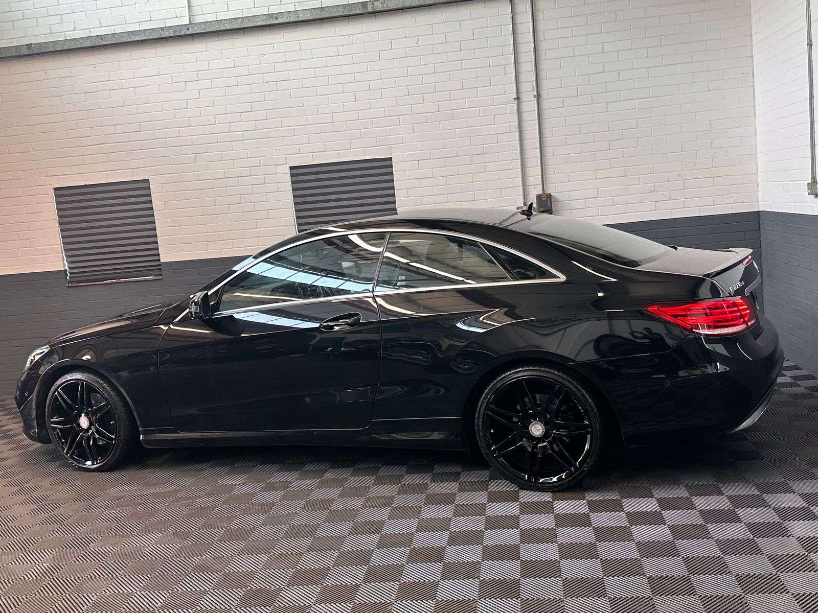 2016 MERCEDES-BENZ E CLASS 2016 MERCEDES-BENZ E CLASS