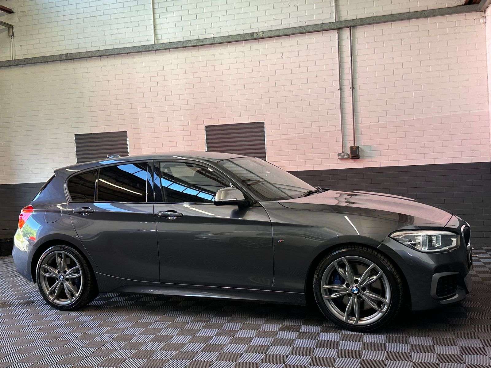 2017 BMW 1 SERIES 2017 BMW 1 SERIES