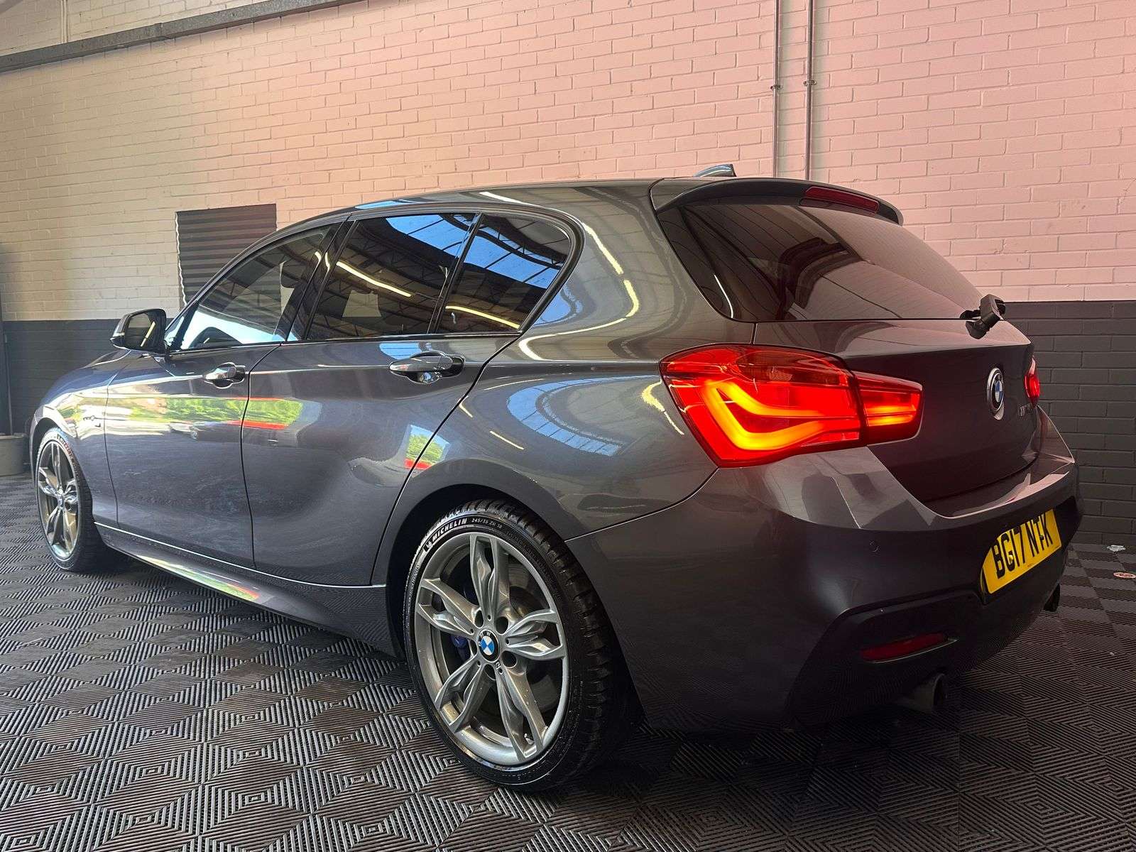 2017 BMW 1 SERIES 2017 BMW 1 SERIES