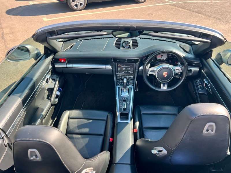 null PORSCHE 911 null PORSCHE 911