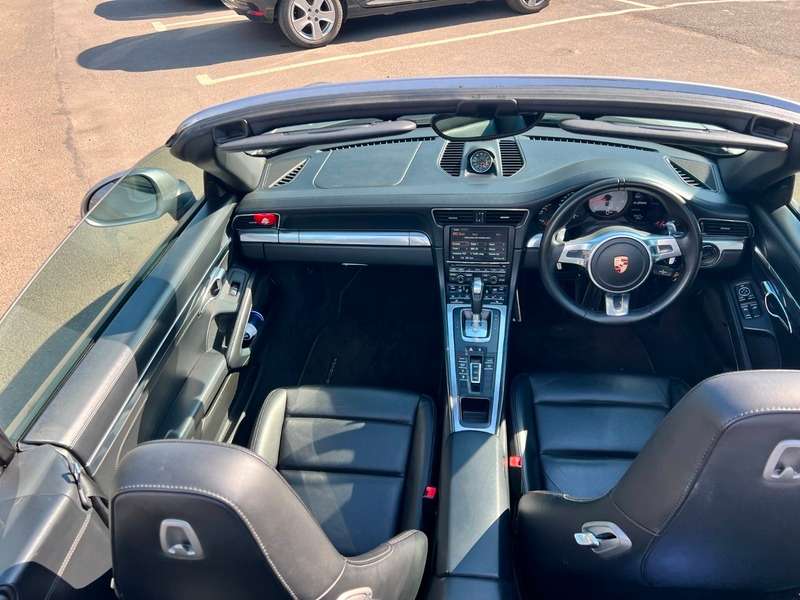 null PORSCHE 911 null PORSCHE 911