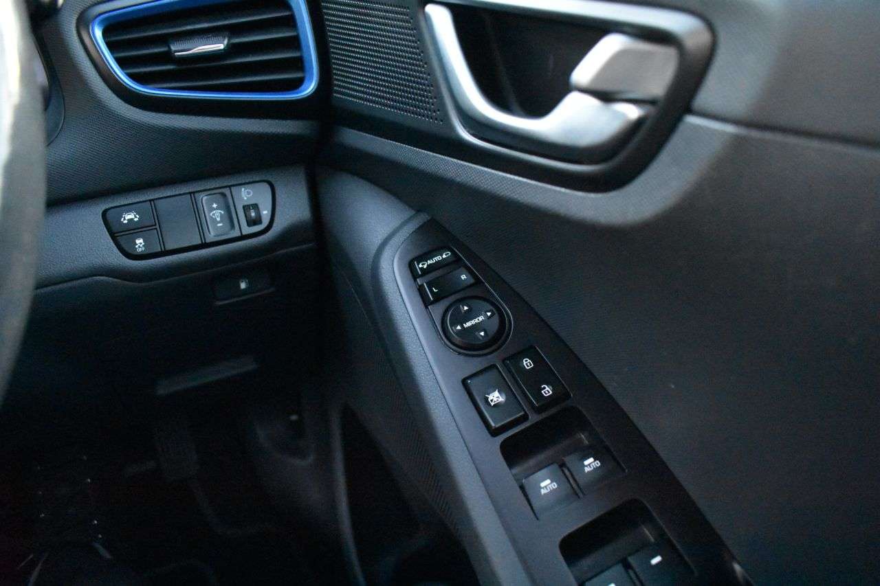 2017 HYUNDAI IONIQ 2017 HYUNDAI IONIQ