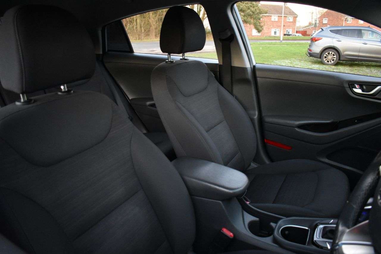 2017 HYUNDAI IONIQ 2017 HYUNDAI IONIQ