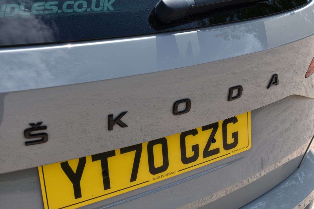 2020 SKODA KAROQ 2020 SKODA KAROQ