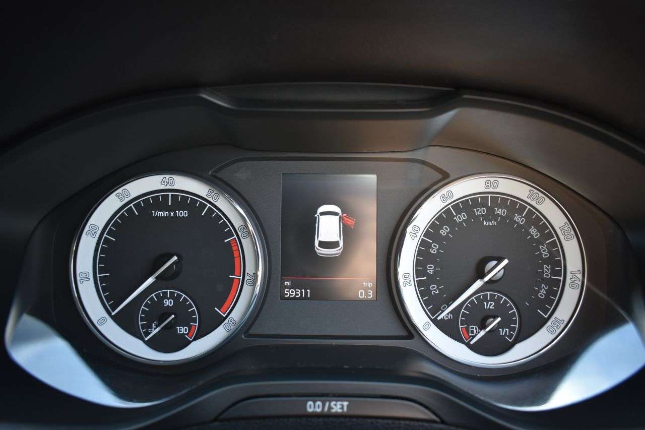 2020 SKODA KAROQ 2020 SKODA KAROQ